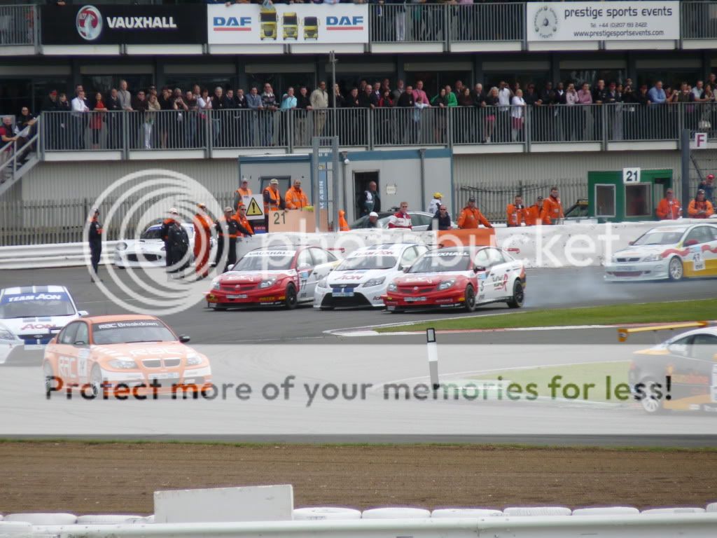 BTCCSilverstone30-08-2009071.jpg