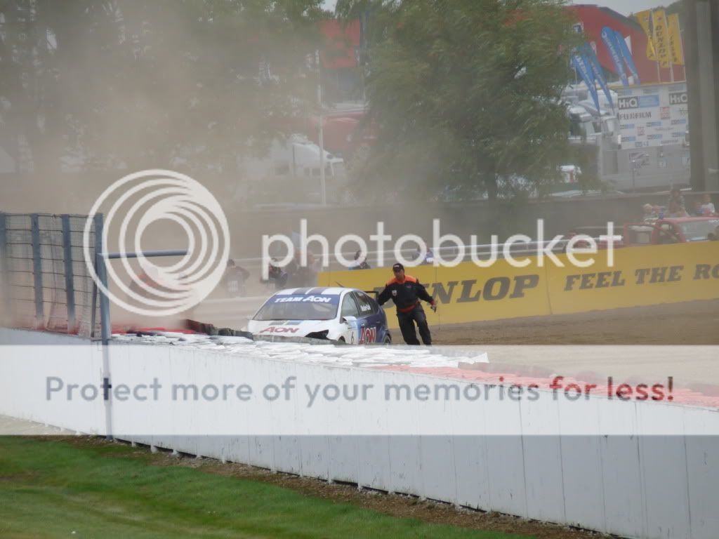 BTCCSilverstone30-08-2009077.jpg