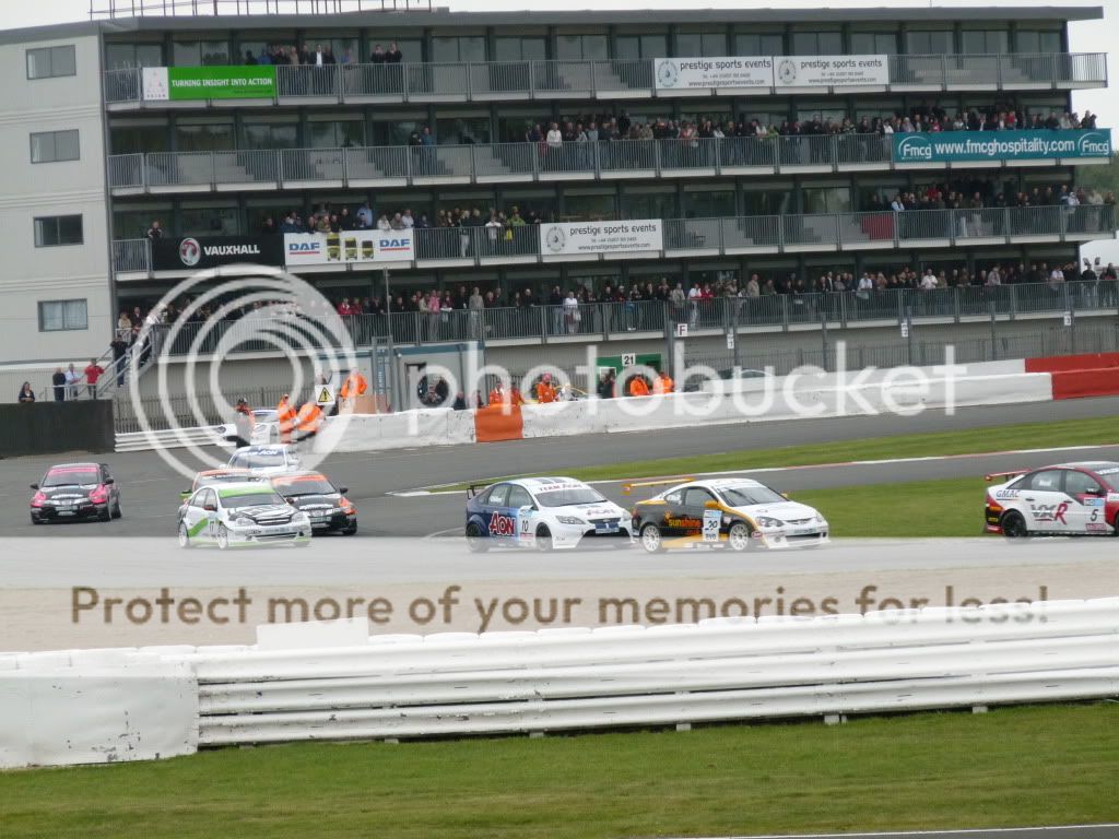 BTCCSilverstone30-08-2009124.jpg